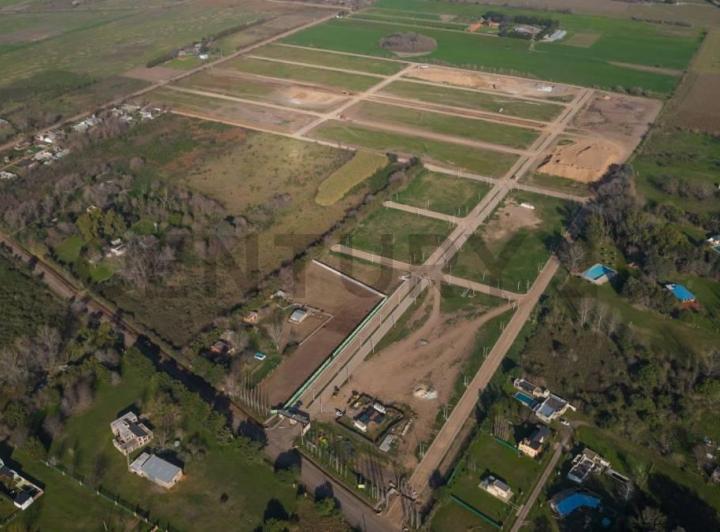 Terreno · 300m²