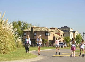 Terreno · 650m² · Lote a Laguna Barrio San Roque Ezeiza Canning