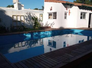 Casa · 400m² · 6 Ambientes · 1 Cochera · Casa en Venta en City Bell 467 Ent 14c y 15
