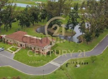 Terreno · 800m² · Lote en Venta