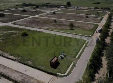Terreno · 240m² · Lote en Venta