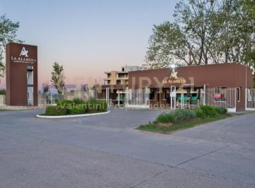 Terreno · 836m² · Lote en Venta