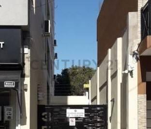 Garage · 12m² · Cochera en Edifcio Nuevo Ituzaingo Centro