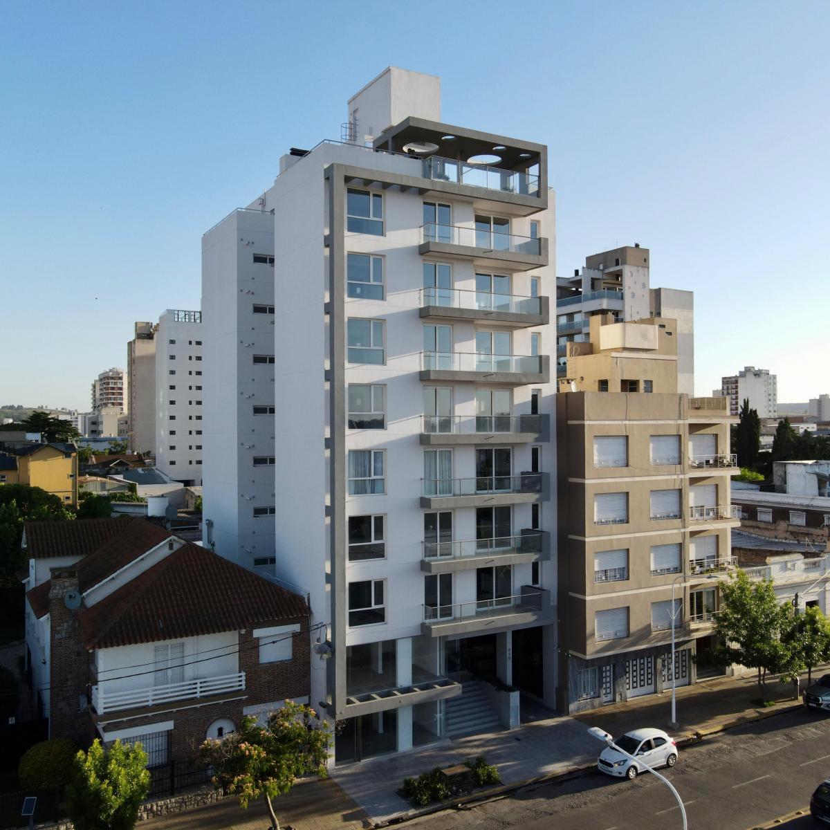 Depto 3 amb, 106m² a estrenar con cochera — Torre Madrid Premium, Av España 850