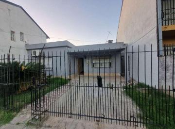 Casa de 4 ambientes, Hurlingham · Casa 4 Ambientes