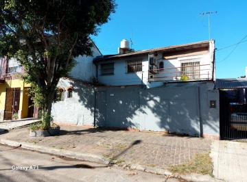 Casa de 4 ambientes, San Isidro · Propiedad Sobre Lote Propio en Excelente Ubicacion