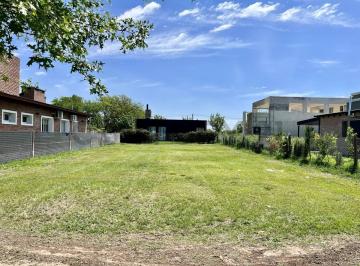 Terreno · 517m² · Venta Lote en Las Casuarinas - Barrio Privado en Ibarlucea