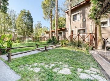 Casa · 220m² · 5 Ambientes · Hermosa Casa de 5 Ambientes en Bosque Peralta Ramos ID 70958