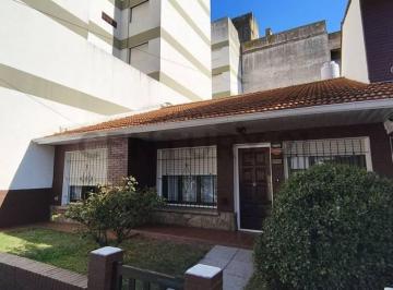 Casa · 189m² · 5 Ambientes · 1 Cochera · Venta Casa 5 Ambientes Barrio San José, Mar del Plata