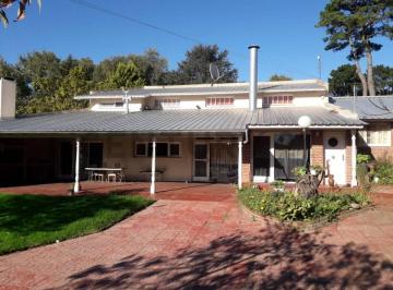 Casa · 206m² · 6 Ambientes · 2 Cocheras · Vendo Casa de 5 Ambientes en Sierra de Los Padres