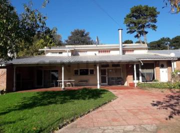 Casa · 206m² · 6 Ambientes · 2 Cocheras · Vendo Casa de 5 Ambientes en Sierra de Los Padres