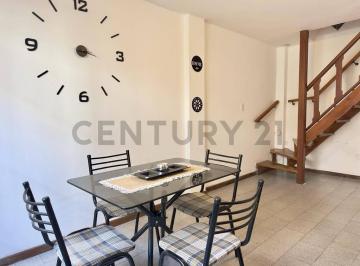 Casa · 56m² · 3 Ambientes · Century 21 Recanatti Te Presenta a La Venta Esta Oportunidad Única en La Zona de Villa Primera.