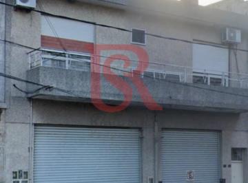 Bodega-Galpón · 200m² · Dn - Galpon en Venta! Av La Plata