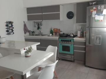 Casa · 78m² · 3 Ambientes · 1 Cochera · Venta Casa 3 Ambientes - Lote Propio - Saenz Peña