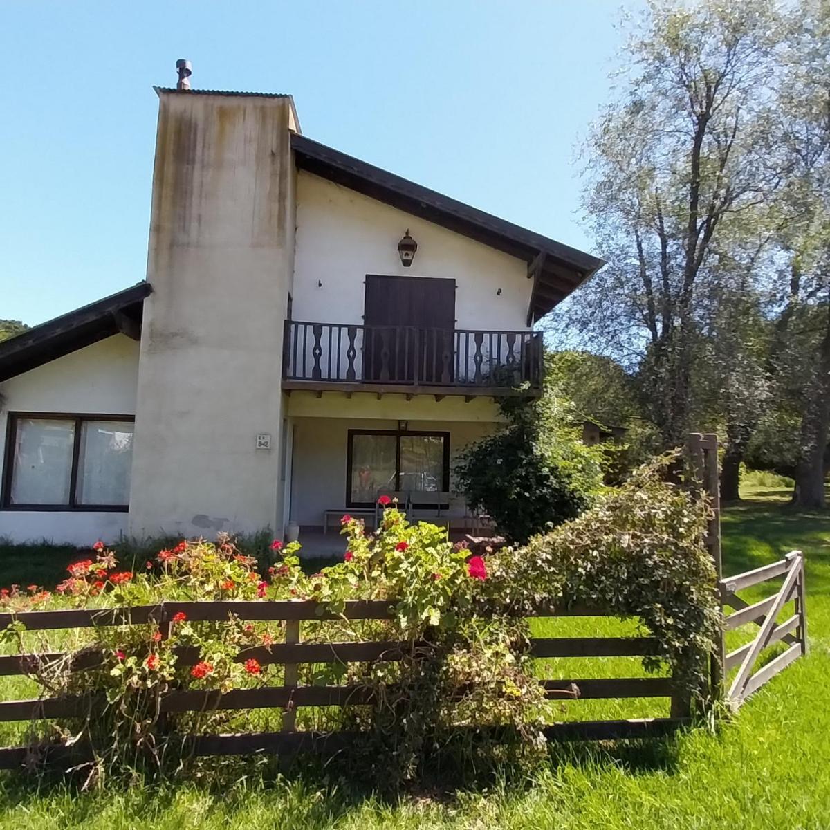 Chalet 5 amb, 191m² en Sierra de los Padres con 1 lote