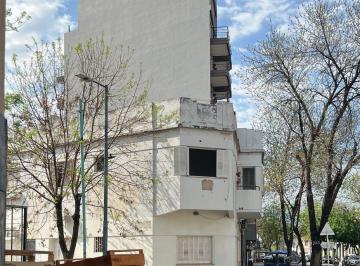 PH · 73m² · 4 Ambientes · Venta PH Floresta con Balcón, Terraza y Parilla