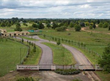 Terreno · 1087m² · Lote en Venta en Mirabosques, con Posesión Inmediata. Los Cardales.