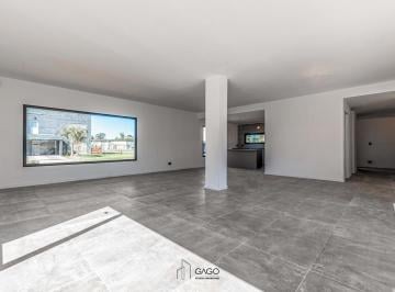 Casa · 177m² · 4 Ambientes · 2 Cocheras · Casa Venta 4 Ambientes a Estrenar - Mar del Plata