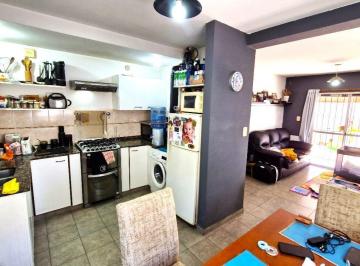 PH · 50m² · 3 Ambientes · 2 Cocheras · Hermoso PH 3 Ambientes en Muñiz