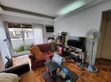 Departamento · 36m² · 2 Ambientes · Colombres Al 400 - Todo Al Frente 39 m² Impec Balcon T/sol T/externo