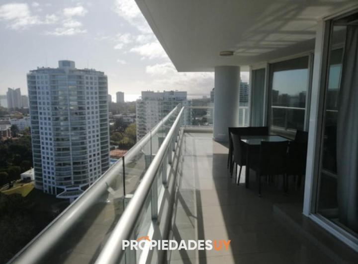 Departamento · 142m² · 5 Ambientes · 1 Cochera