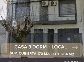 Casa · 170m² · 4 Ambientes · 1 Cochera · Venta de Casa y Local en La Plata 3 Dorm.