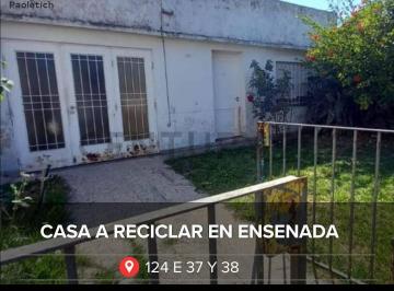 Casa · 70m² · 2 Ambientes · Venta de Casa en Ensenada a Reciclar Oportunidad