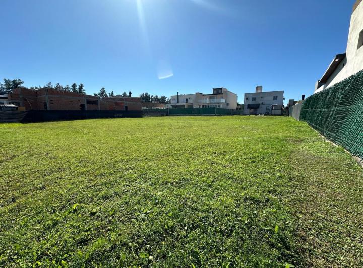 Terreno · 375m²