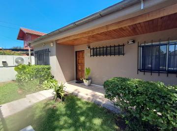 Casa de 6 ambientes, Morón · Excelente Casa - 6 Amb - Fondo Verde - Cochera Doble - Castelar Norte | Alquiler