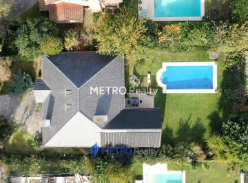 Casa · 198m² · 5 Ambientes · 2 Cocheras · Casa en Alquiler Temporario en Pilar del Lago (Febrero y Marzo Disponible)