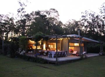 Casa · 120m² · 4 Ambientes · 2 Cocheras · Casa - La Barra