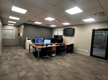 Oficina comercial · 195m² · Oficina en Alquiler en Tigre, G. B. a. Zona Norte, Argentina