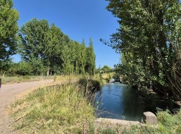 Campo · 80m² · 3 Ambientes · Venta Chacra en Villa Regina