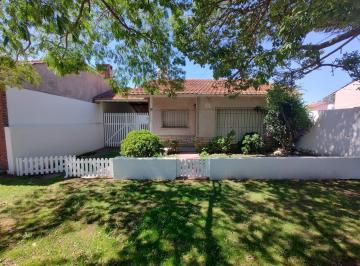Casa de 3 ambientes, Miramar · Casa en Miramar