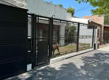 Fachada · Venta - Casa en Monte Grande
