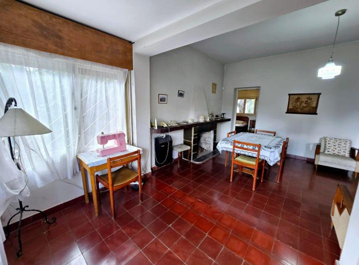Casa · 175m² · 4 Dormitorios · 1 Cochera