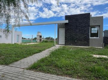 Casa de 4 ambientes Venta USD 105.000 · Vendo Casa de 2 Dorm a Estrenar en Reserva Tajamar Apta Crédito