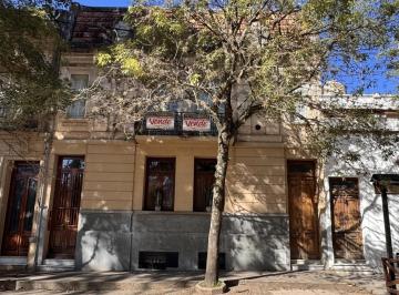 Departamento · 157m² · 4 Ambientes · Departamento Antiguo en Pleno Centro de Colón Venta