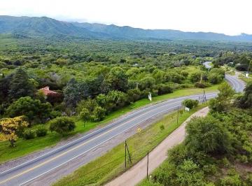 Terreno · 693m² · Terreno en Valle Hermoso Sobre Ruta