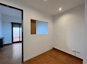 Imagen 1 - Departamento de 1 dormitorio con patio. Apto solo uso de oficina/comercial. - · Departamento de 1 Dormitorio con Patio. Apto Solo Uso de Oficina/comercial.