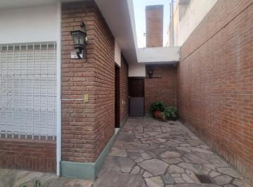 Casa · 72m² · 3 Ambientes · 1 Cochera · Venta Casa Pb 2 Dorm Cochera y Terraza - Guadalupe