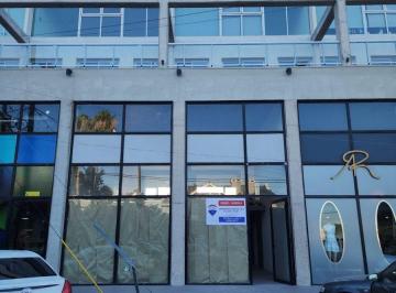 Local comercial · 160m² · 1 Cochera · Alquiler Local a Estrenar con Cochera Pilar Km 53