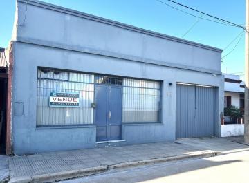 Local comercial · 42m² · 3 Ambientes · 1 Cochera · Local con Terreno en San Antonio de Areco