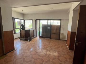Departamento · 105m² · 5 Ambientes · Departamento en Venta - 3 Dorm. 2 Baños - Cochera - 110 m² - La Plata