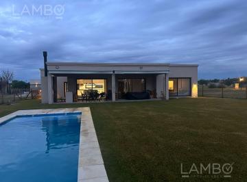 Casa · 190m² · 4 Ambientes · Alquiler Temporada de Polo Medal Cc