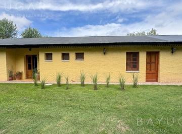 Casa · 120m² · 3 Ambientes · 2 Cocheras · Alquiler Casa - Casa en Chacras de Murray