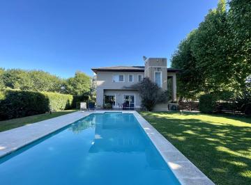 Casa · 170m² · 5 Ambientes · 1 Cochera · Casa en Haras del Sur I Frente Al Golf