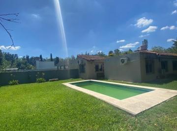 VIA-VIA-2_2 · Casa en Venta en Francisco Alvarez!