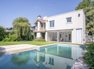 Casa · 240m² · 5 Ambientes · Casa en Venta en Haras Maria Eugenia!