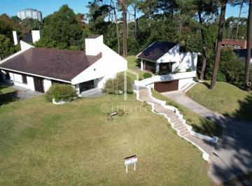 Foto1 · Casa en Venta en Lugano, Punta del Este, 3 Dorm. y Dependencia